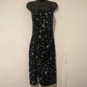 Black Sleeveless Knee-Length Cocktail Dress